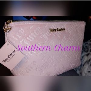 🆕Juicy Couture 2 Pc Classic Velour Travel Cosmetic Bag.